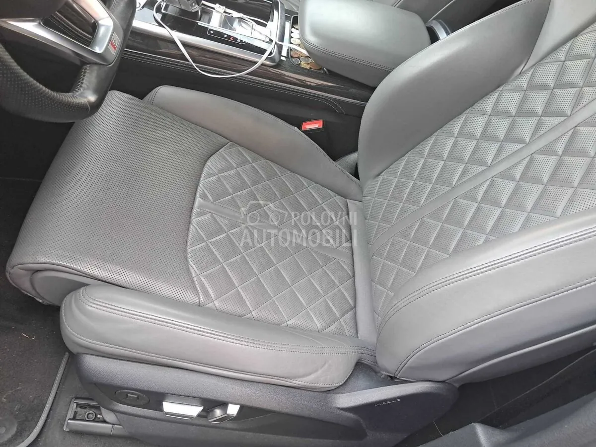 Audi Q8 2018 photo 4