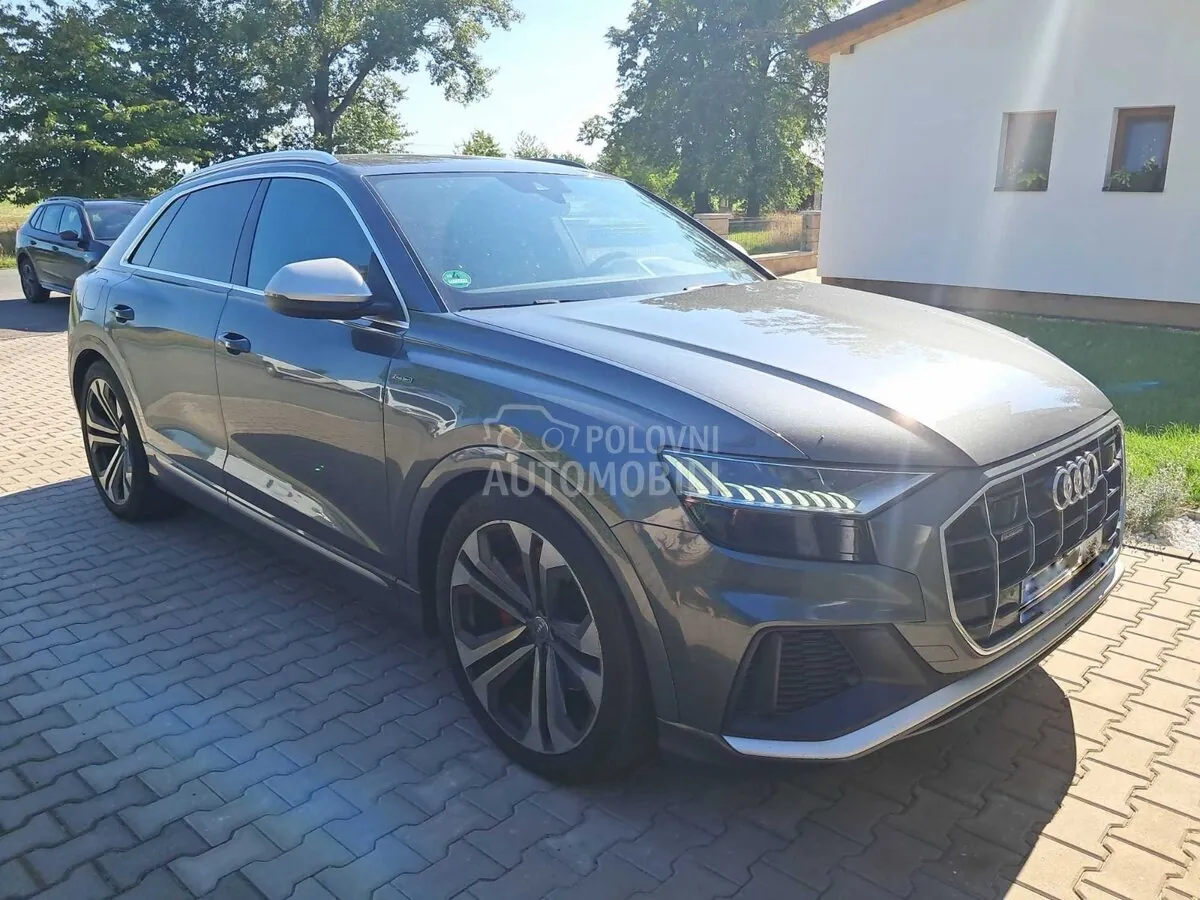Audi Q8