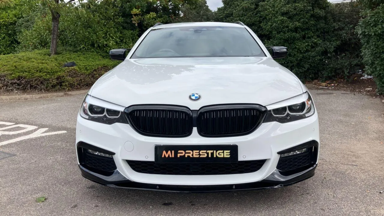 BMW 5 Series 2017 photo 2