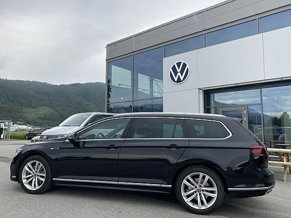 Volkswagen Passat 2021 photo 3