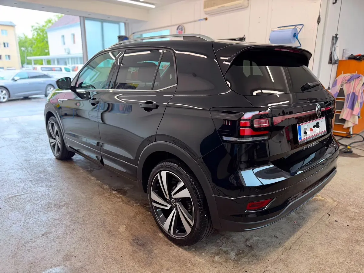 Volkswagen T-Cross 2021 photo 2