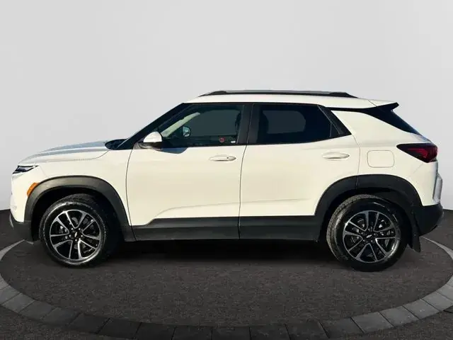 Chevrolet Trailblazer 2024 photo 2