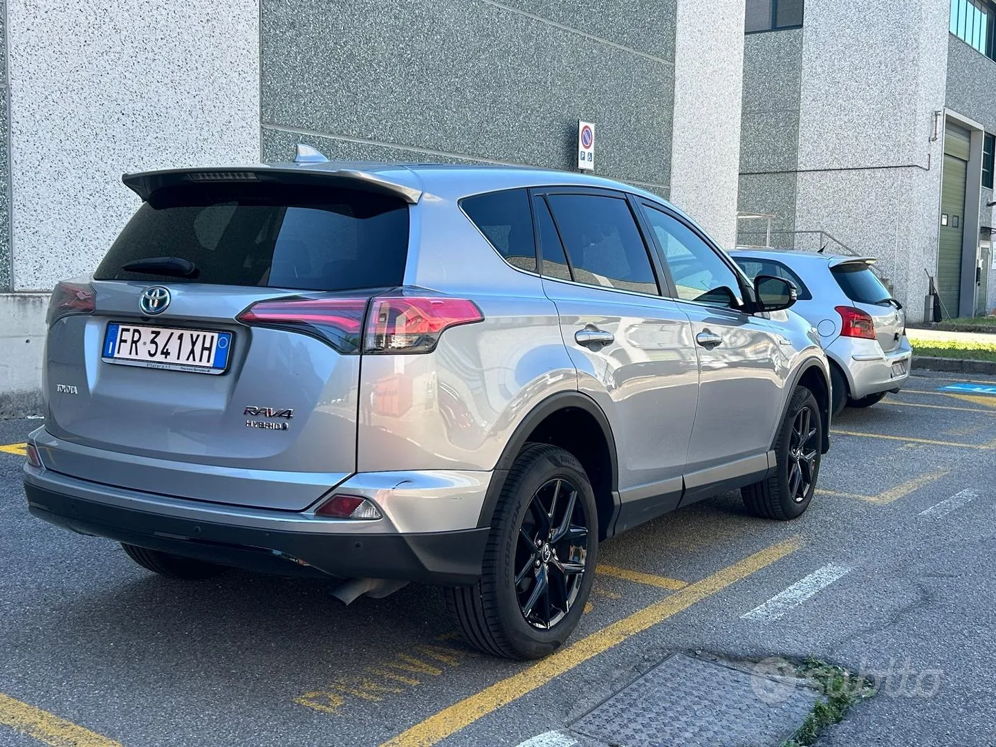 Toyota Rav4 2018 photo 4