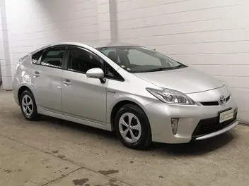 Toyota Prius 2015 photo 2