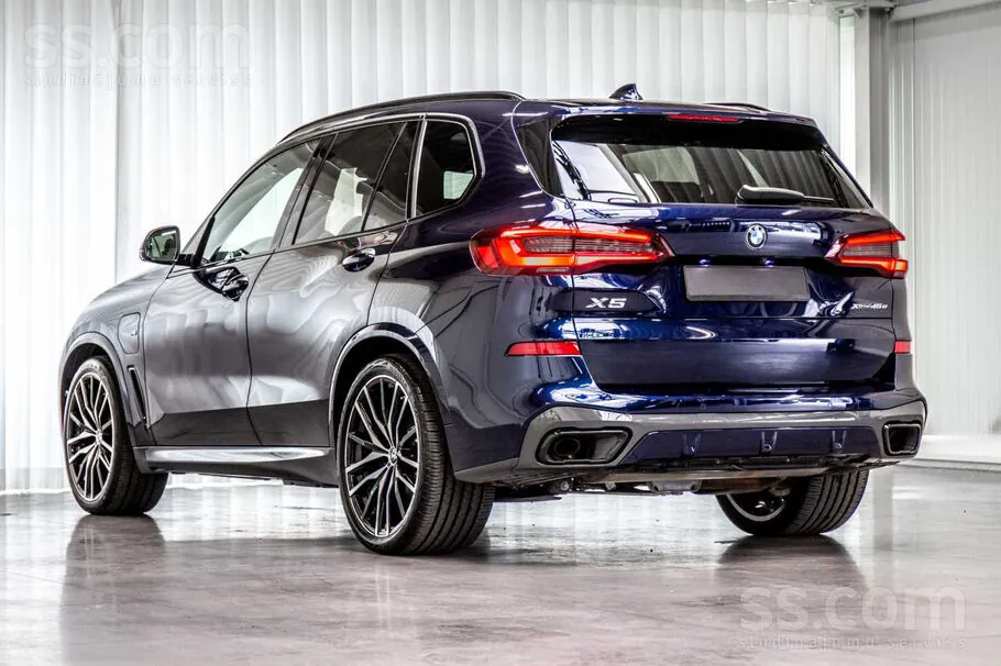 BMW X5 2021 photo 4