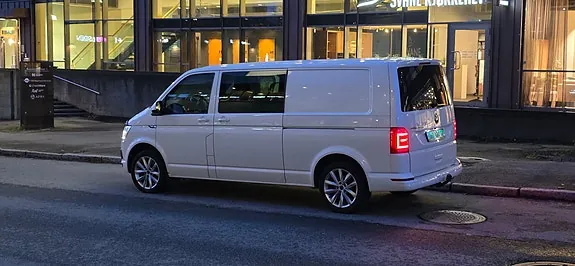 Volkswagen Transporter 2016 photo 2
