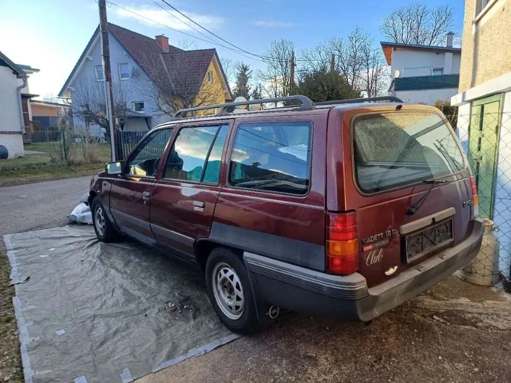 Opel Kadett 1991 photo 3