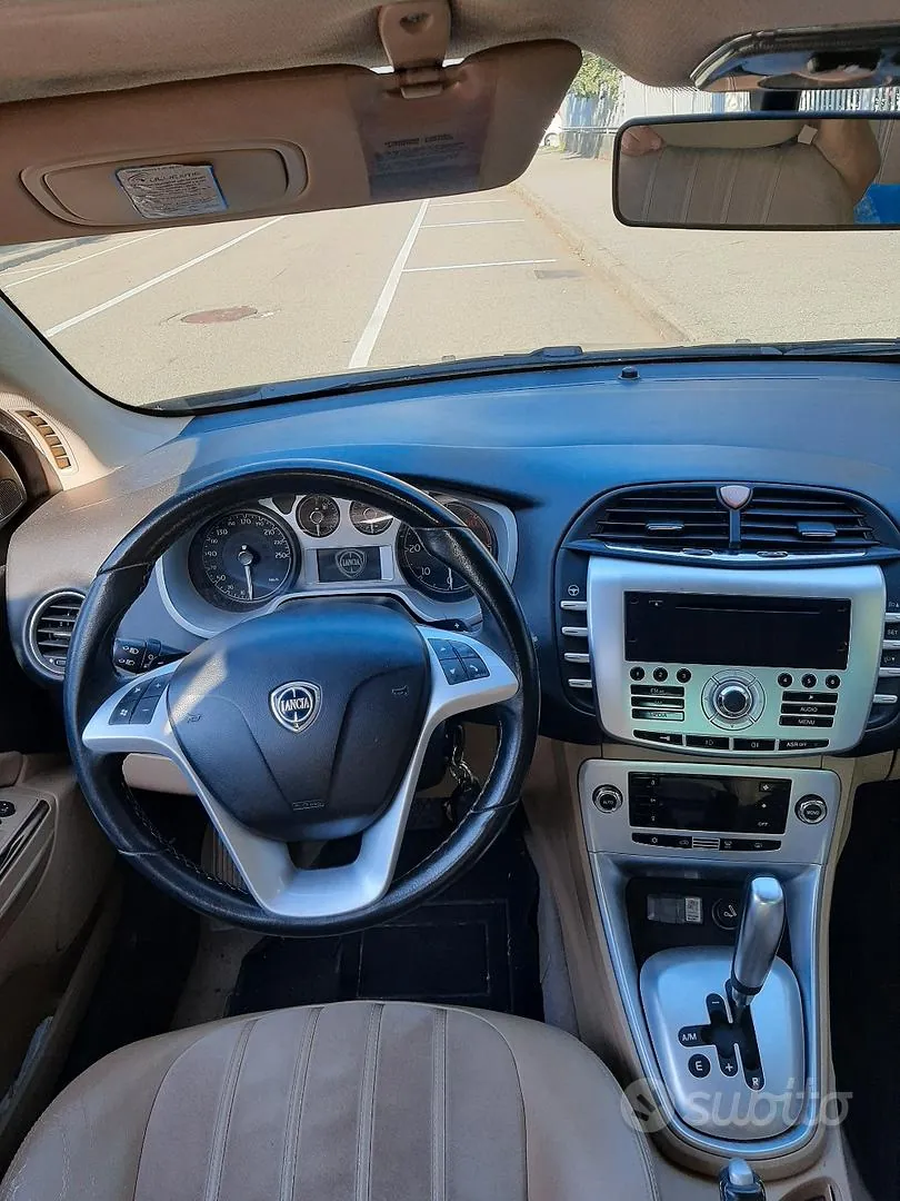 Lancia Delta 2011 photo 4