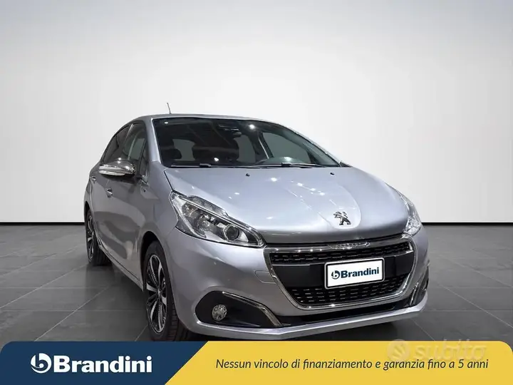 Peugeot 208 2019 photo 4