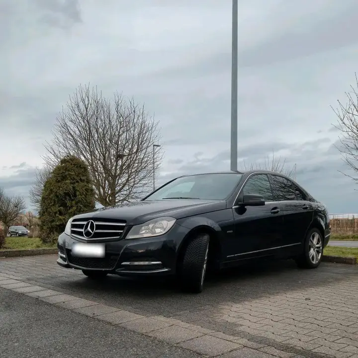 Mercedes-Benz C180