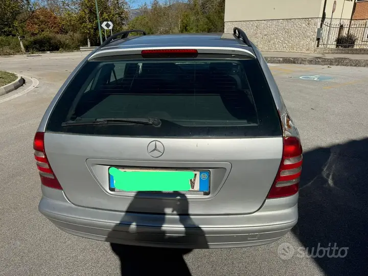 Mercedes-Benz C-Class 2003 photo 2