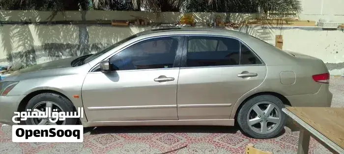 Honda Accord 2003 photo 2