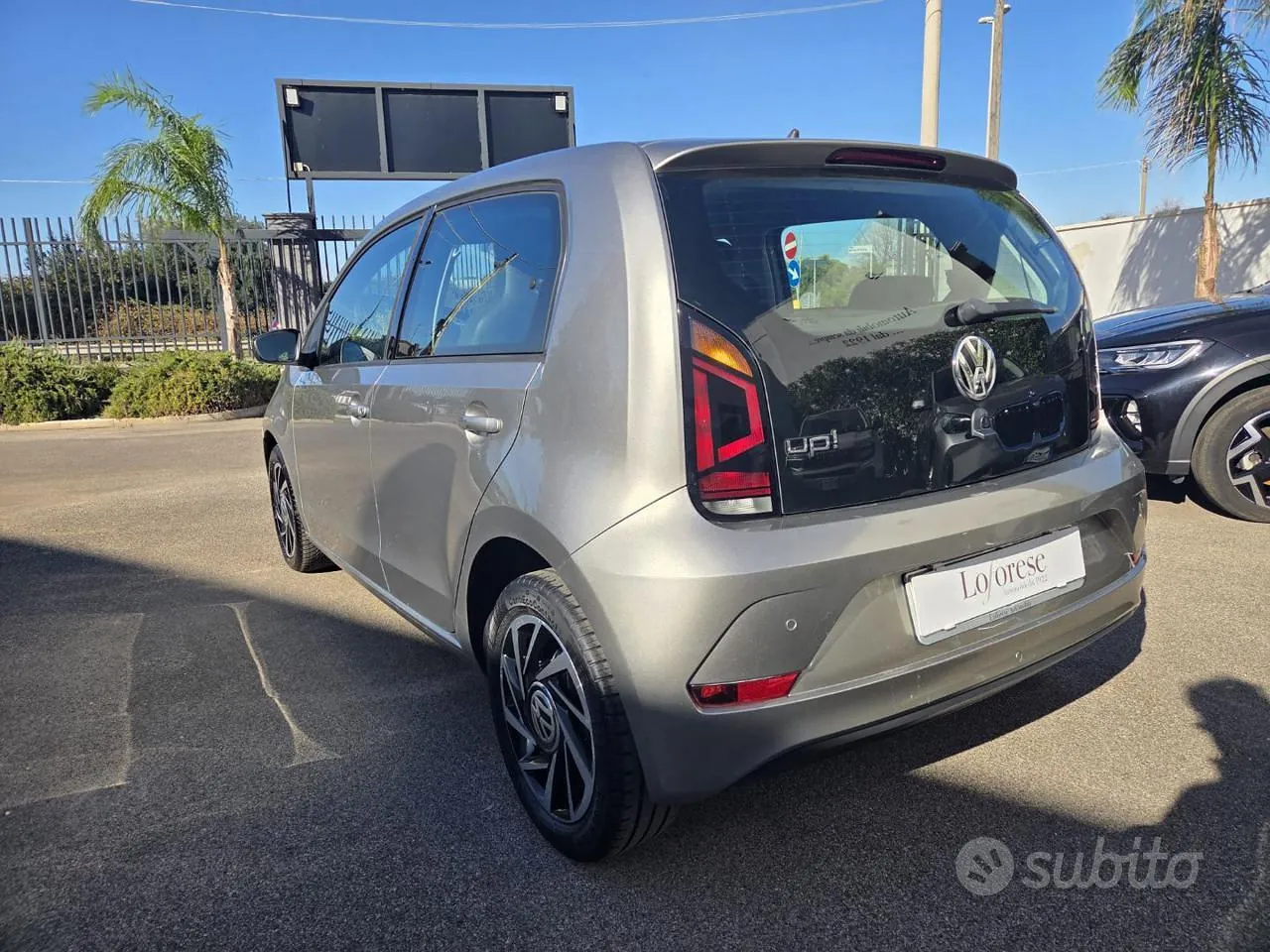 Volkswagen Up 2019 photo 2