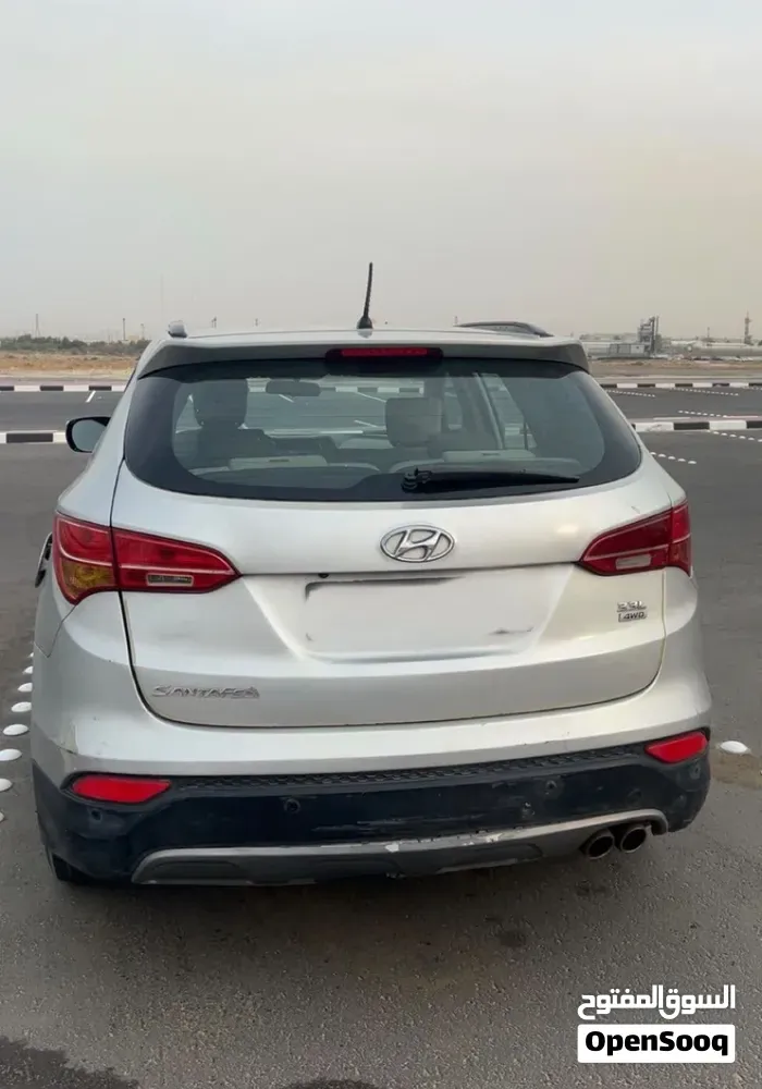 Hyundai Santa Fe 2014 photo 2
