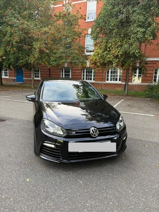 Volkswagen Golf 2010 photo 3