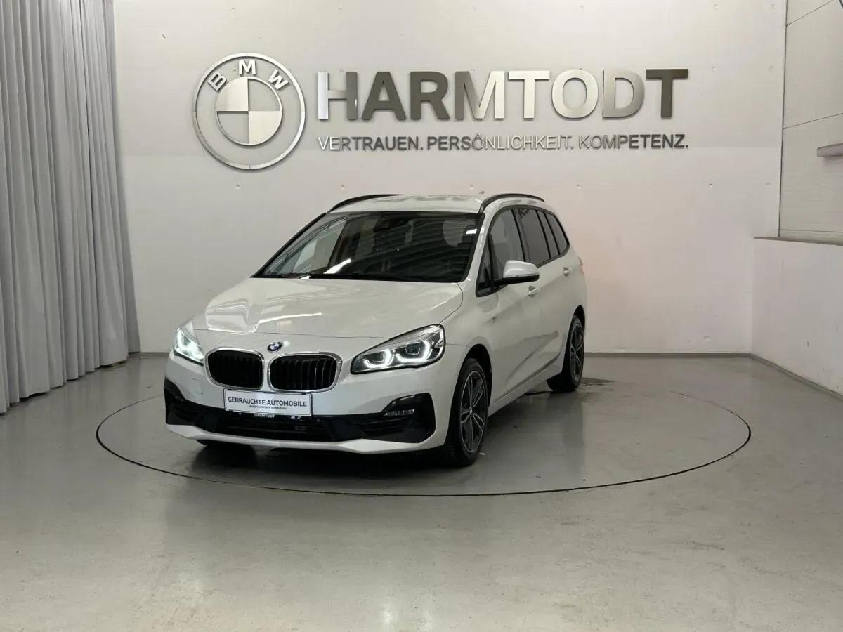 BMW 2 Series 2019 photo 2