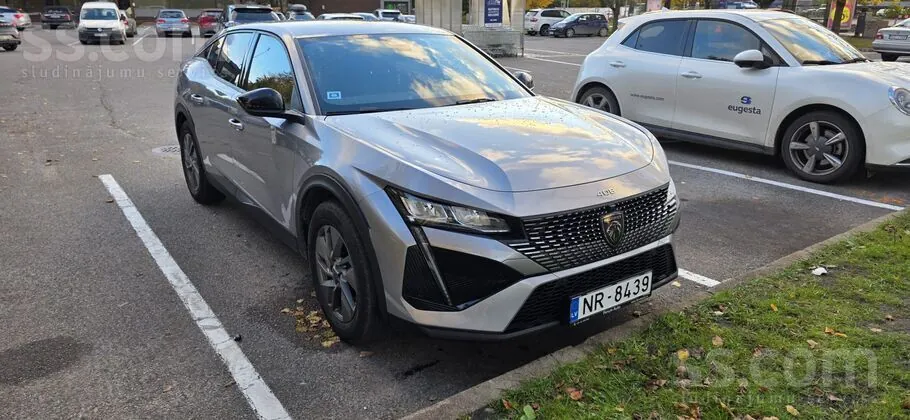 Peugeot 408