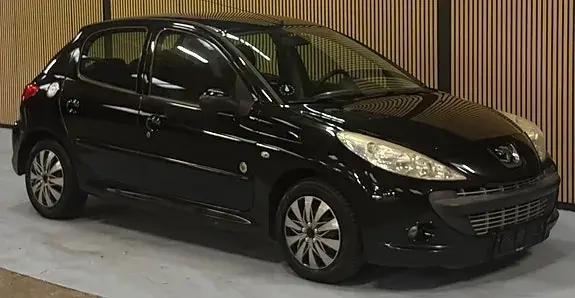 Peugeot 206 2012 photo 4