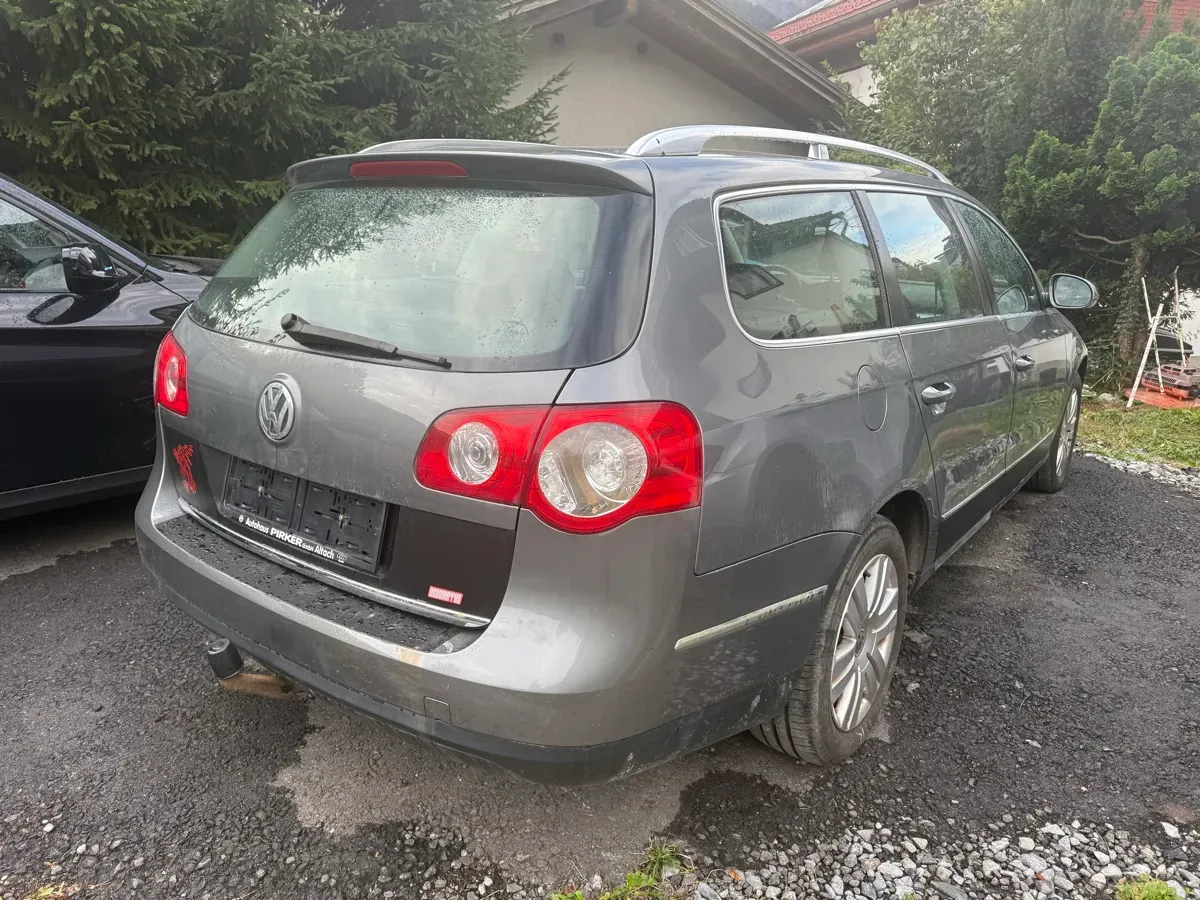 Volkswagen Passat 2005 photo 2