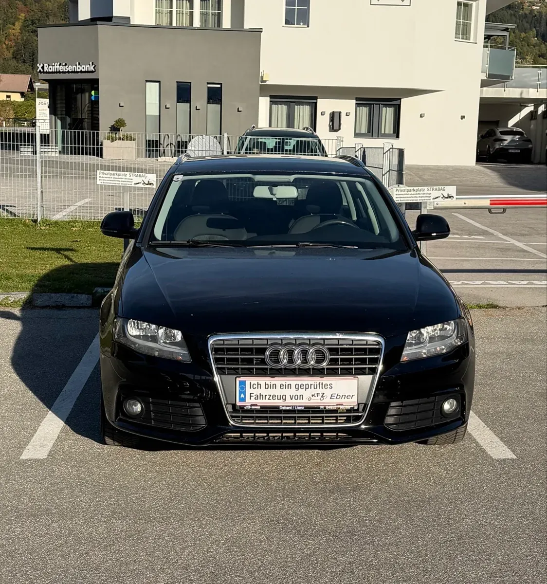 Audi A4 2009 photo 2