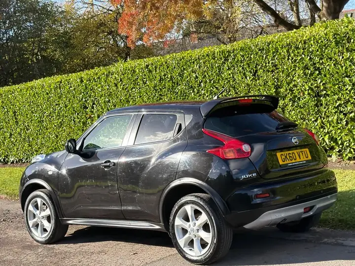 Nissan Juke 2011 photo 2