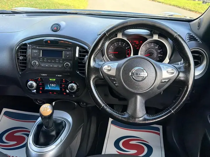 Nissan Juke 2011 photo 3