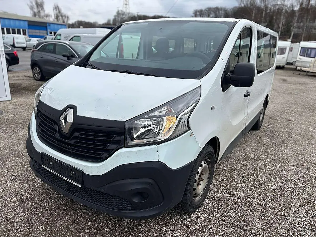 Renault Trafic 2016 photo 2