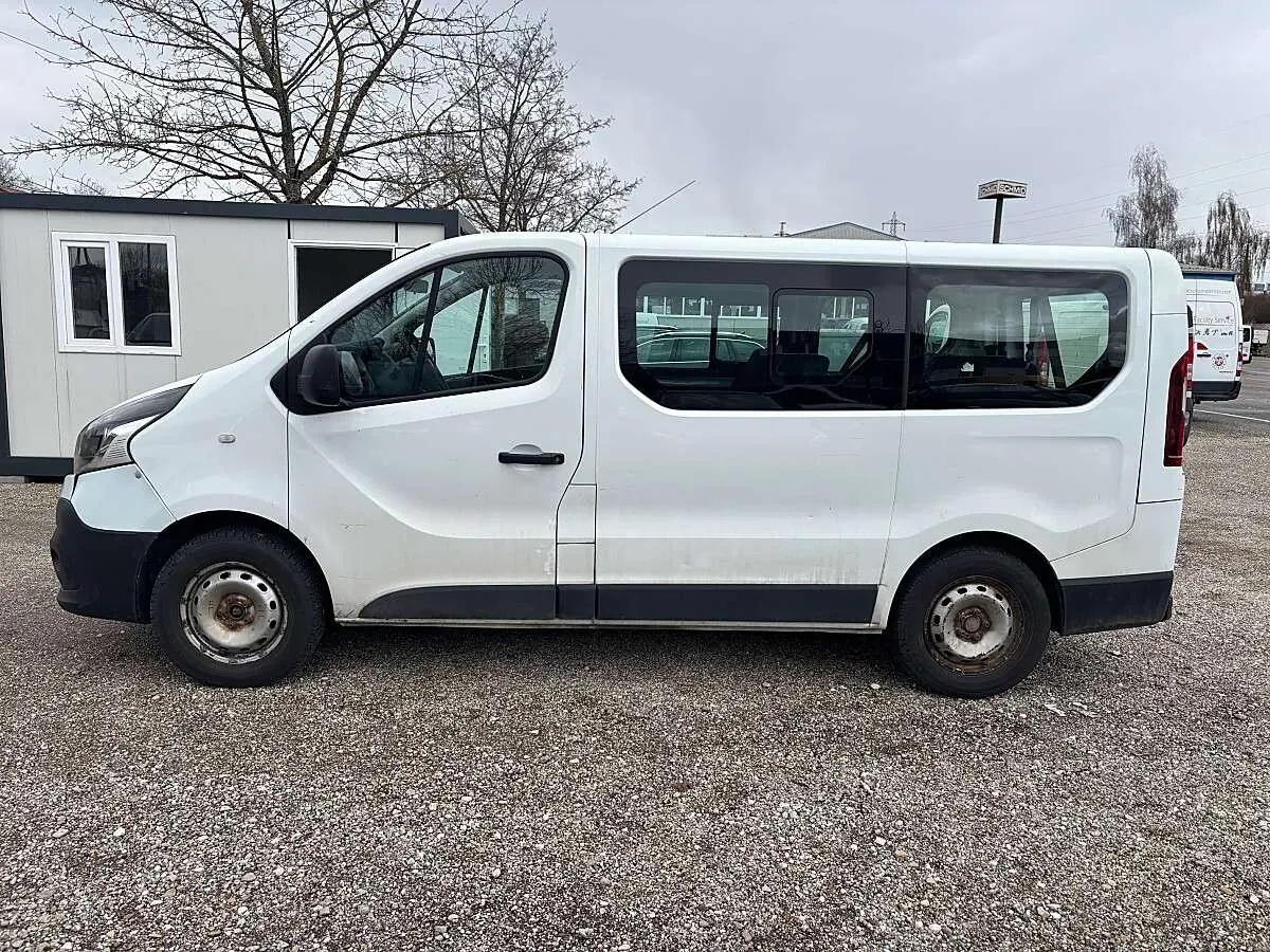 Renault Trafic 2016 photo 3