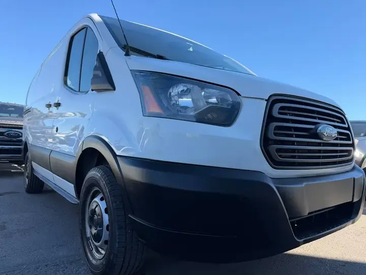 Ford Transit 2019 photo 2