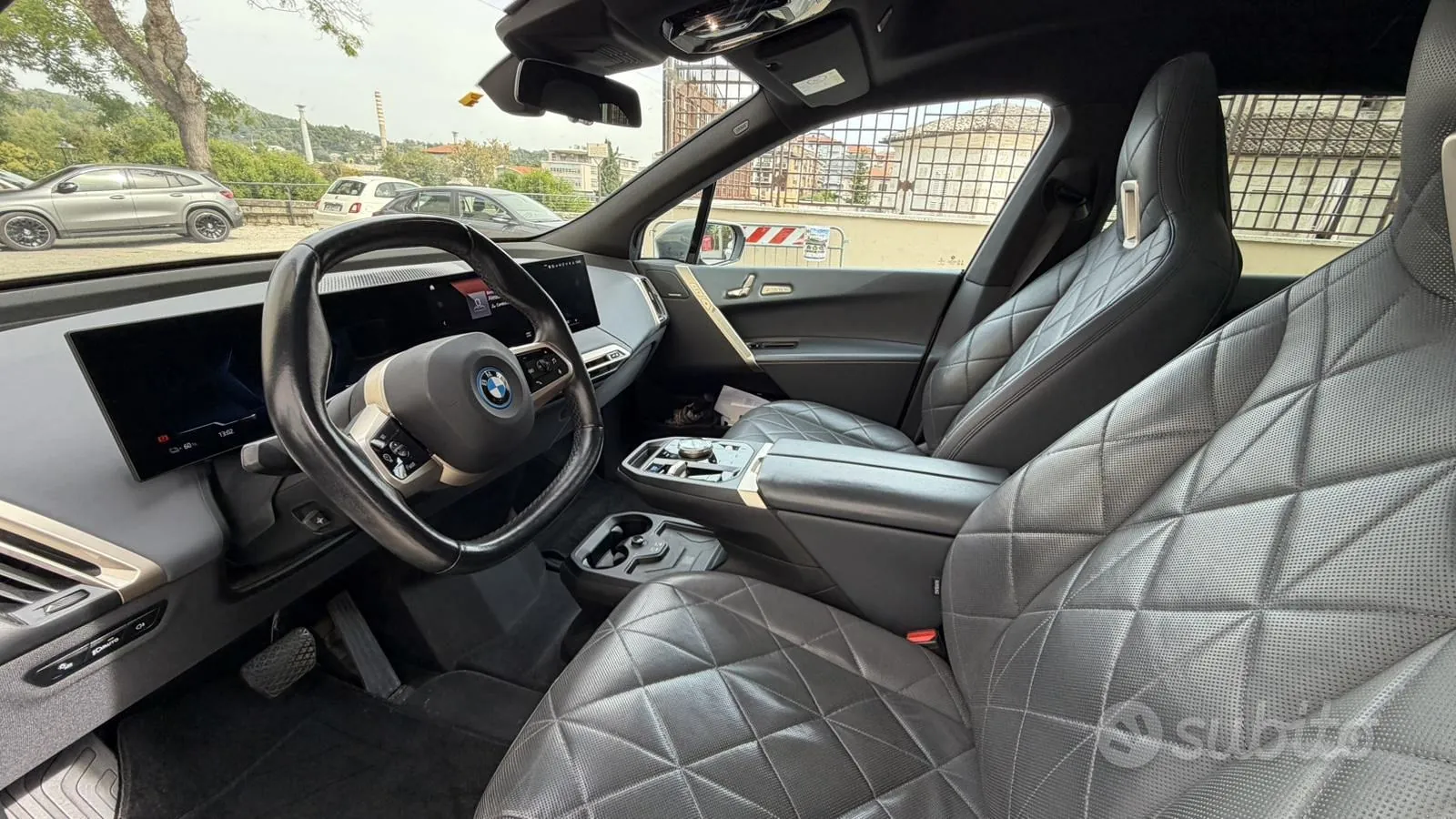 BMW Ix 2022 photo 3