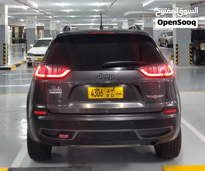 Jeep Cherokee 2019 photo 4