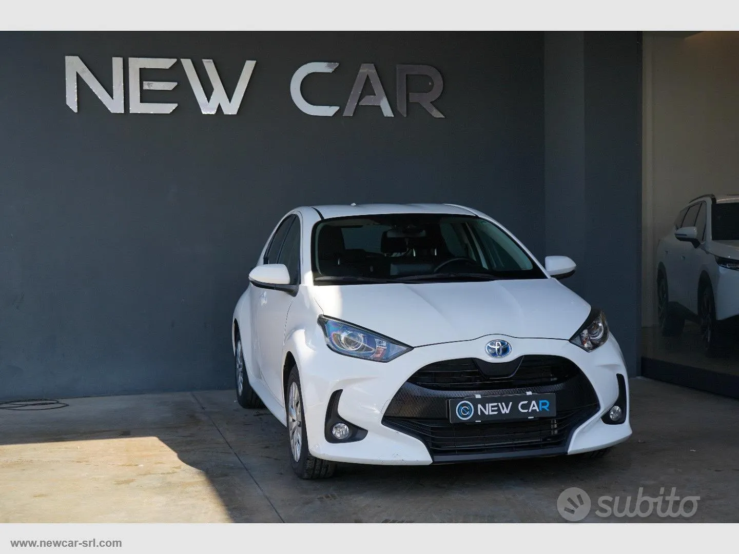 Toyota Yaris 2024 photo 2
