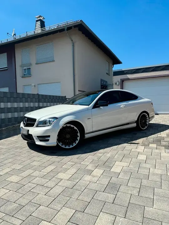 Mercedes-Benz C180 Coupé