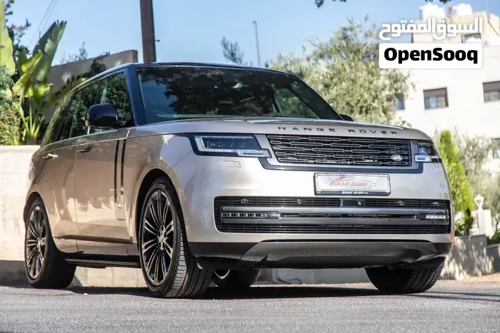 Land Rover Range Rover Vogue 2024 photo 3
