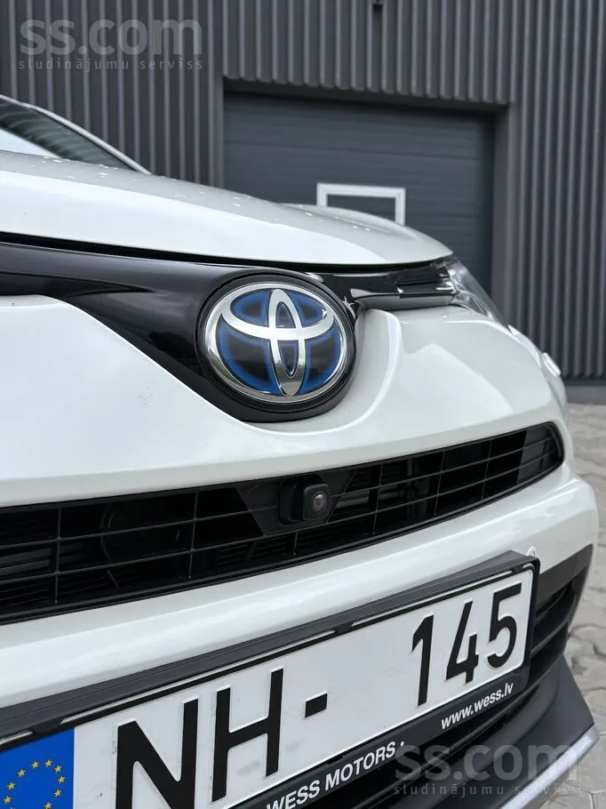 Toyota Rav4 2017 photo 3