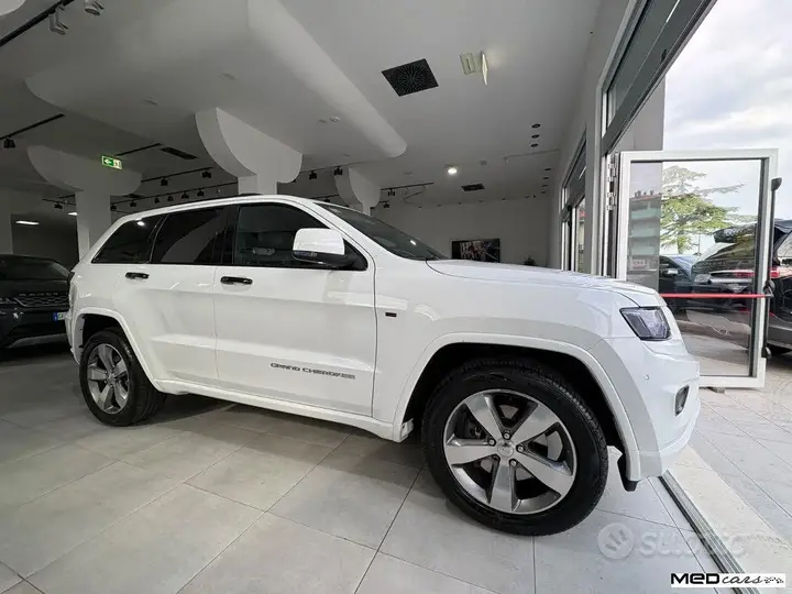 Jeep Grand Cherokee 2014 photo 2