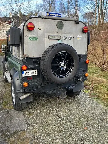 Land Rover 88 1961 photo 2