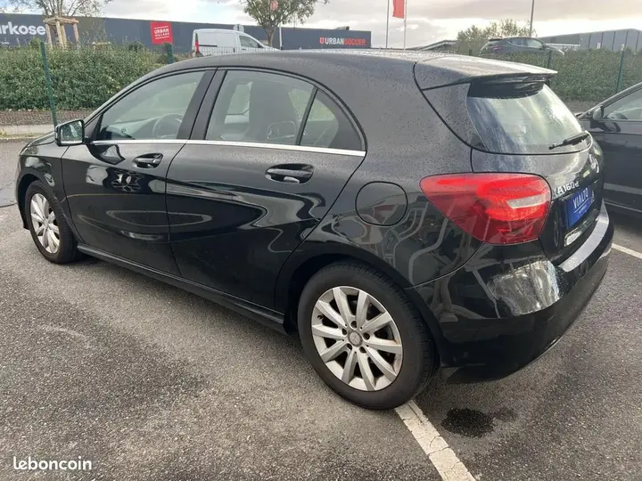 Mercedes-Benz A-Class 2017 photo 2