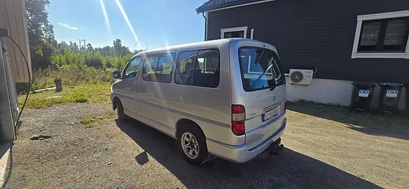 Toyota Hiace 2008 photo 4