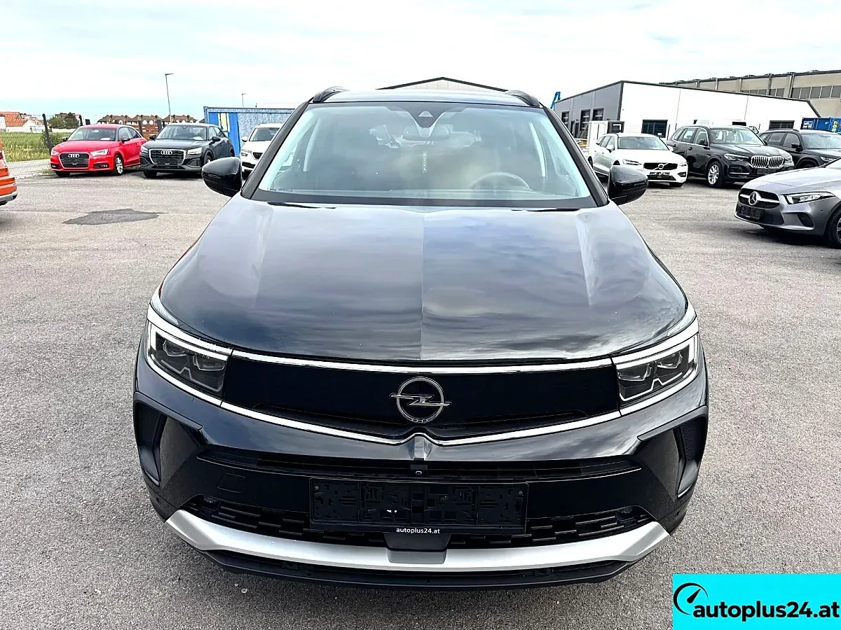 Opel Grandland X 2022 photo 2