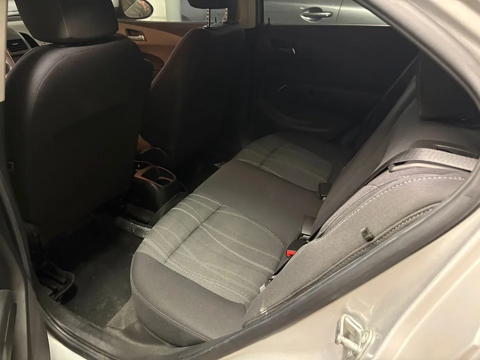 Chevrolet Sonic 2015 photo 3
