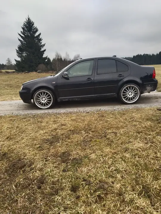 Volkswagen Bora 2001 photo 3