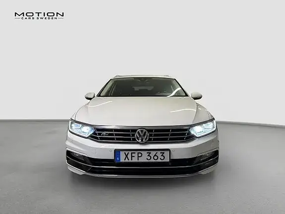 Volkswagen Passat 2018 photo 2