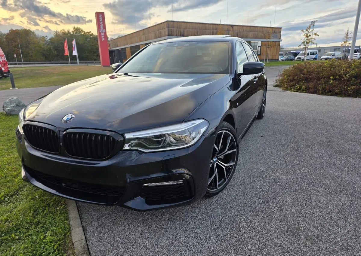 BMW 5 Series 2017 photo 3