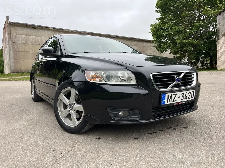 Volvo V50