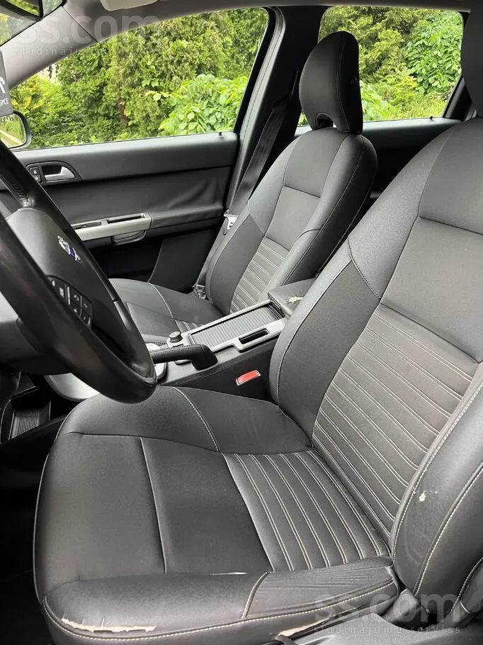 Volvo V50 2009 photo 5