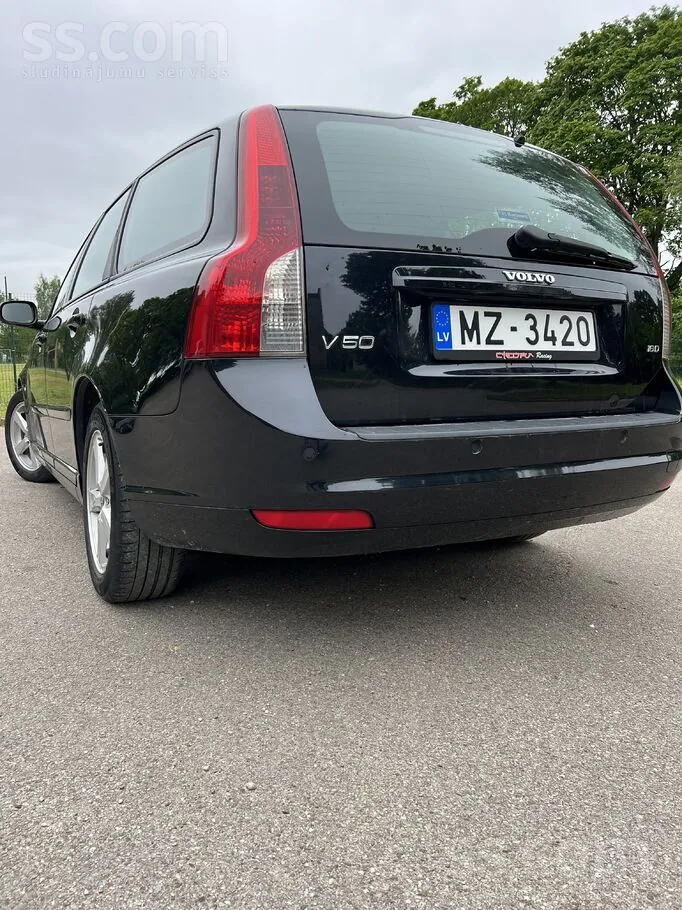 Volvo V50 2009 photo 3