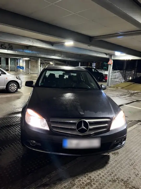 Mercedes-Benz C200