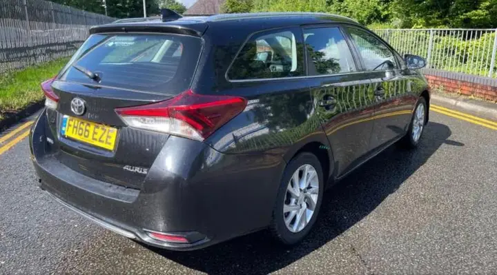 Toyota Auris 2016 photo 5