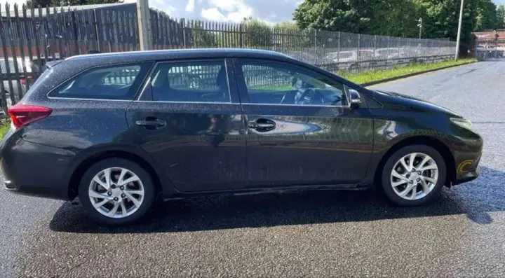 Toyota Auris 2016 photo 3
